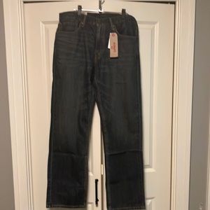 Men’s NWT 36x34 Levi’s 559 relaxed straight jeans.